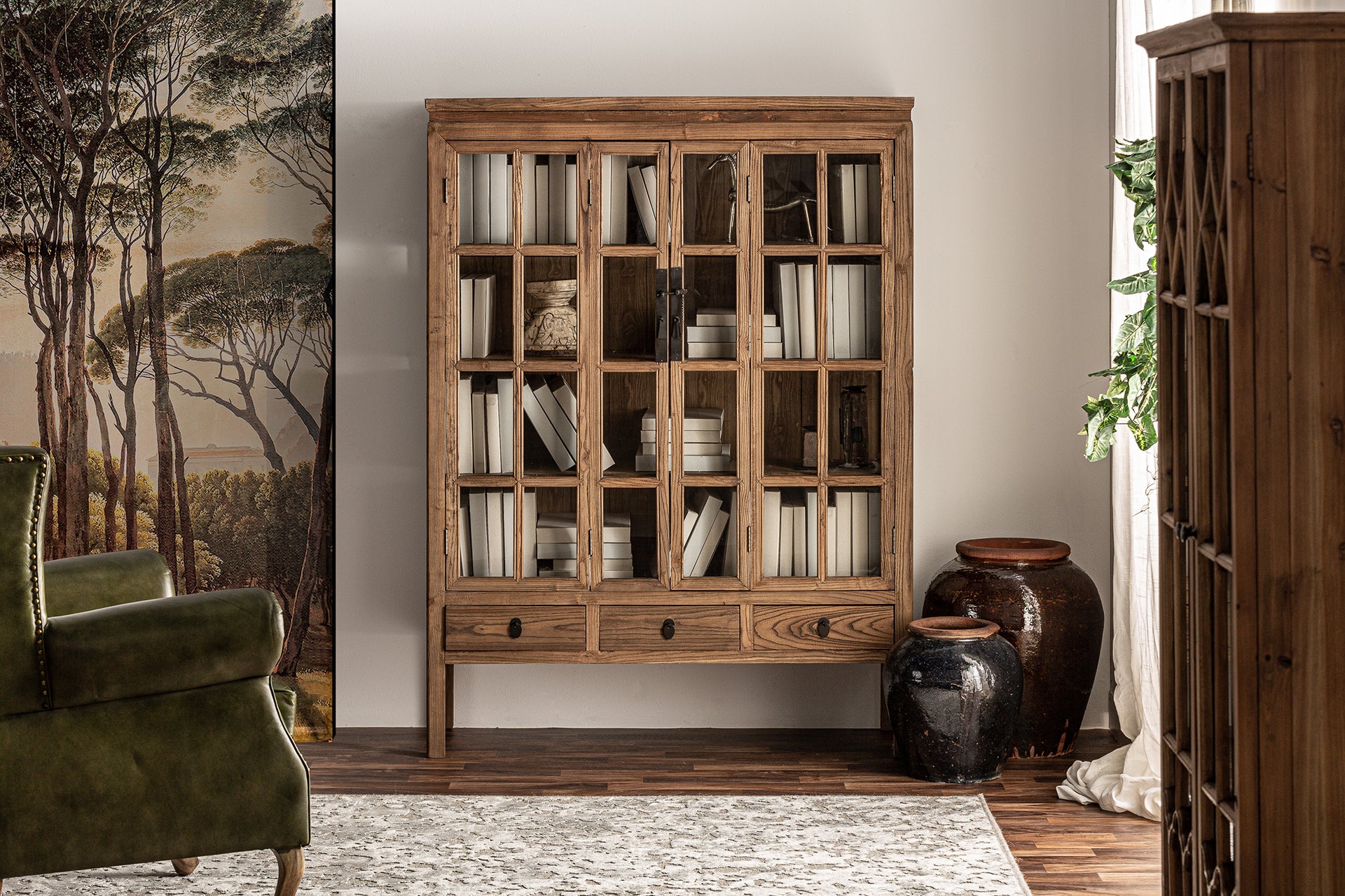 TARTU GLASS CABINET